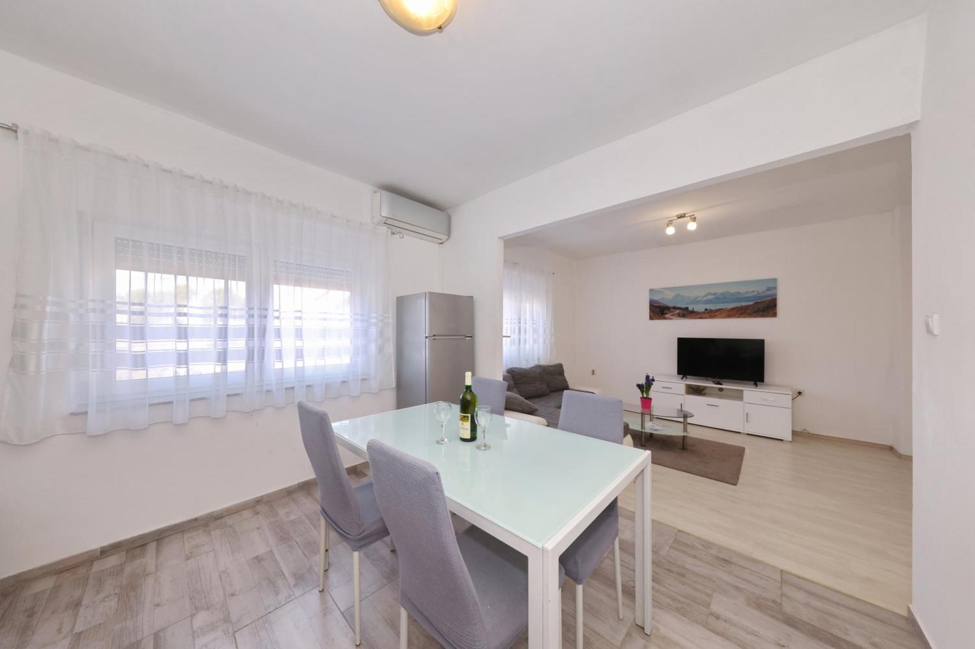 Apartment Mirela Zadar Extérieur photo